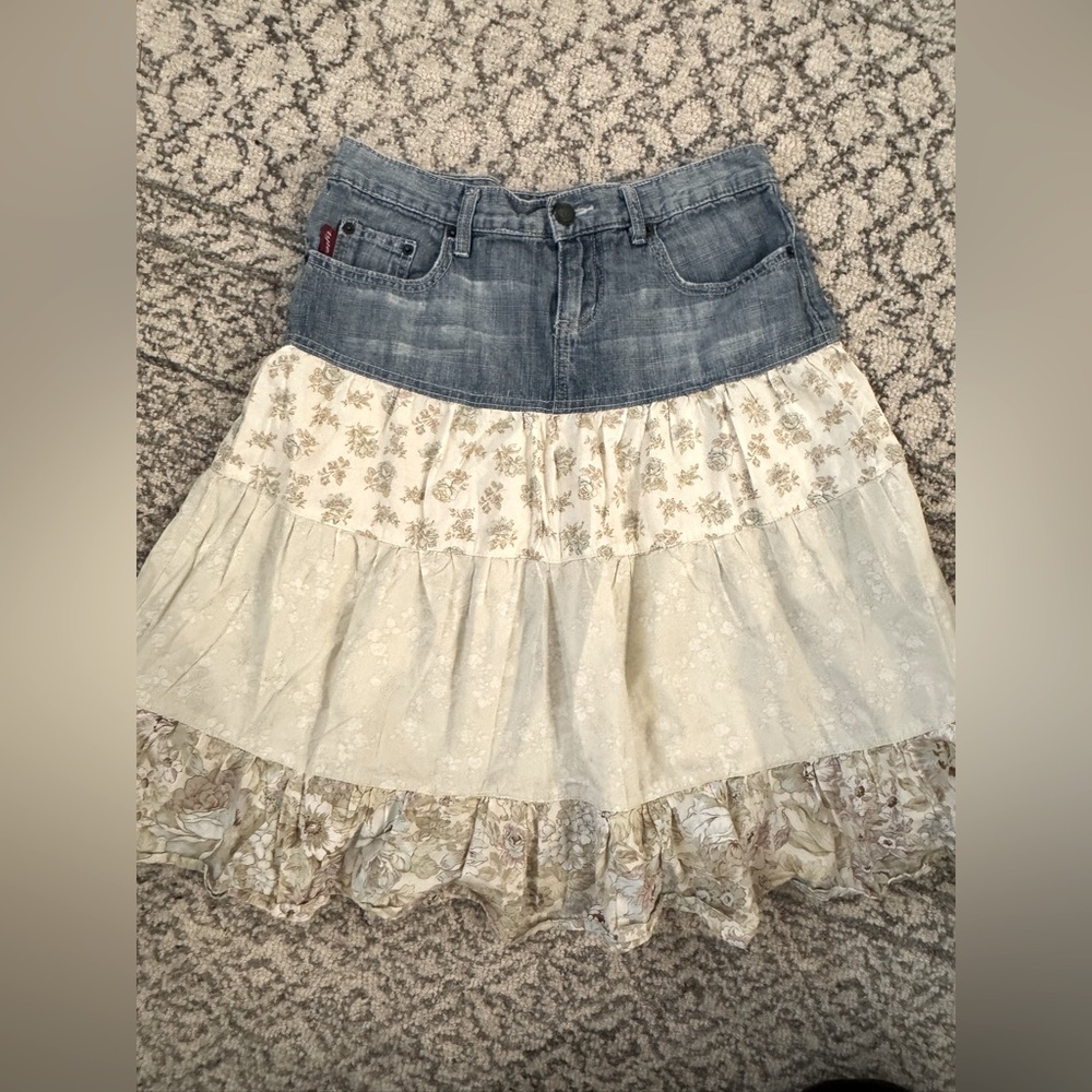 Tyte skirt size 3 layered y2k